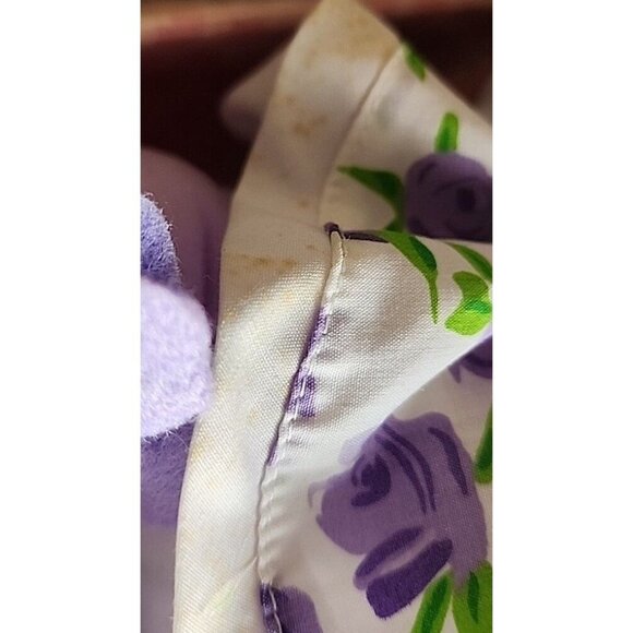 TEA CUP BUNNIES BUNNY HUGS N FLOWERS CANDY VIOLET PARTY TOY WITH BOX Please Read - Picture 4 of 13